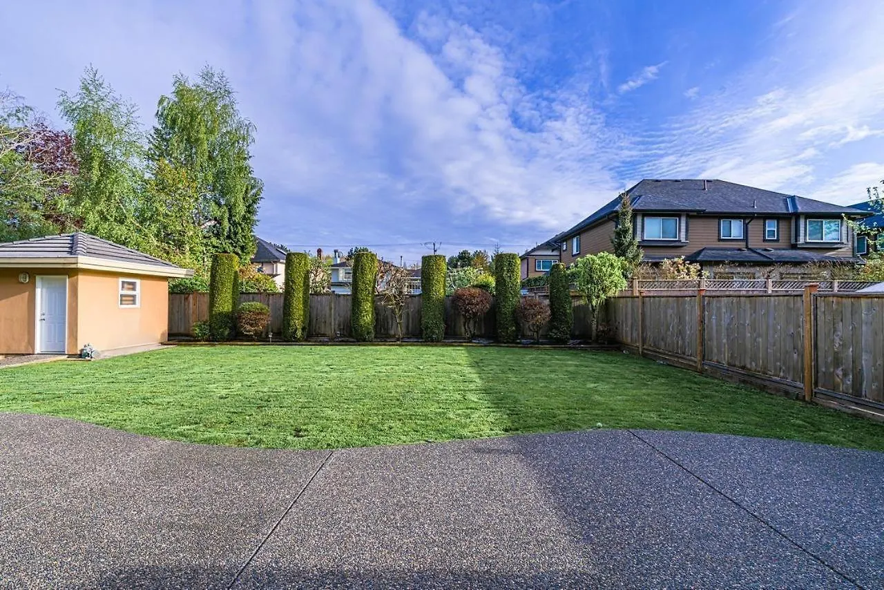 Apartment Close To Yvr King Sized Private Entrance Suite Richmond